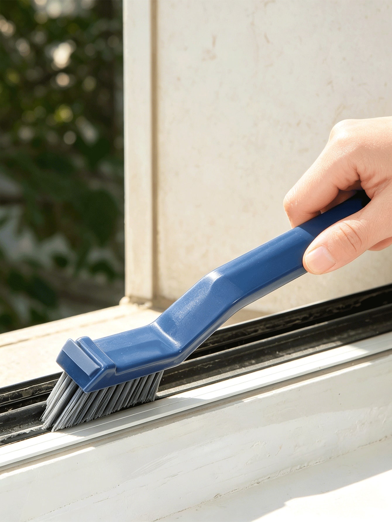 Home Essentials Bathroom Accessories - Cepillo multifuncional para pared de baño,