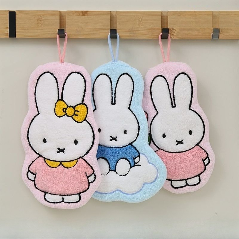 Toalla de Mano con Diseño de C - Home Goods Bathroom Sets reseña y precio
